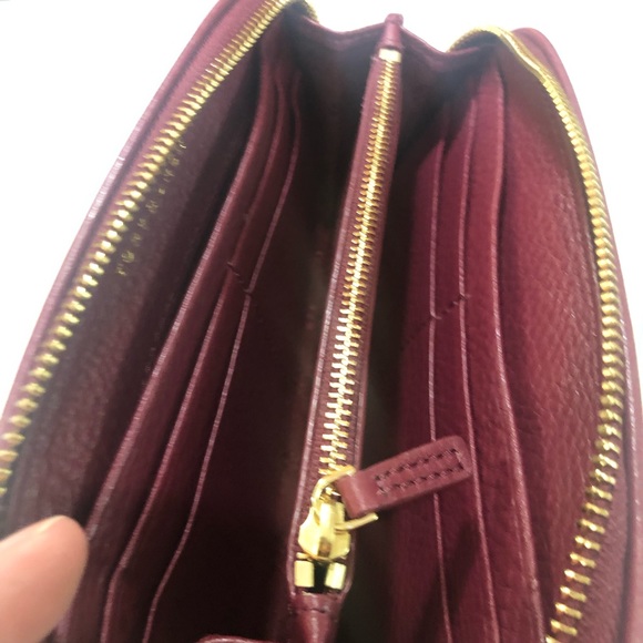 Tory Burch Britten Continental Wallet - Picture 5 of 8